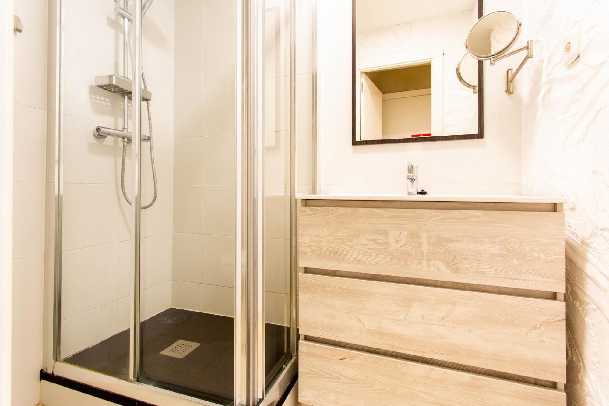 Tirso Loft En Madrid Lägenhet Exteriör bild
