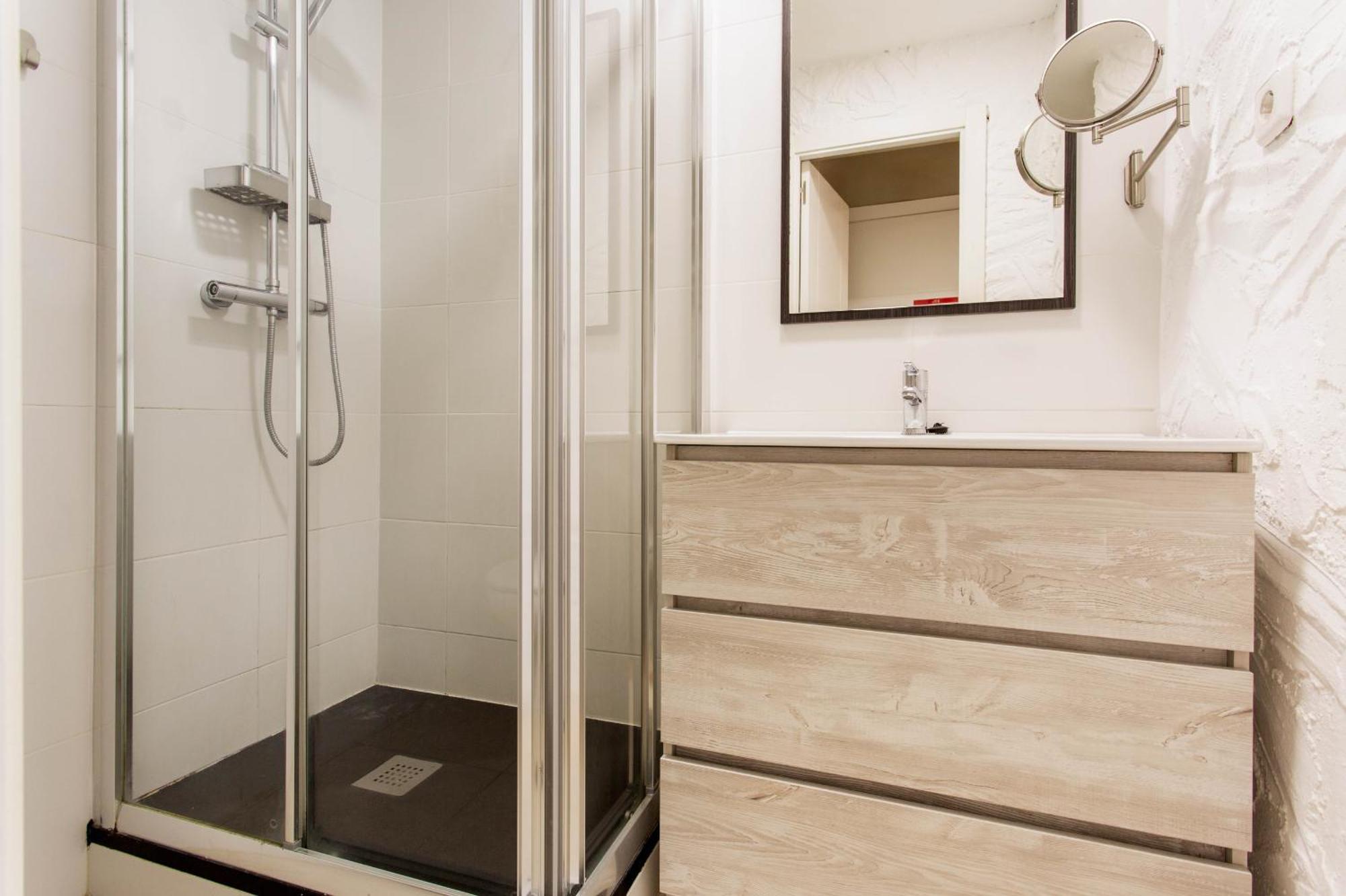 Tirso Loft En Madrid Lägenhet Exteriör bild